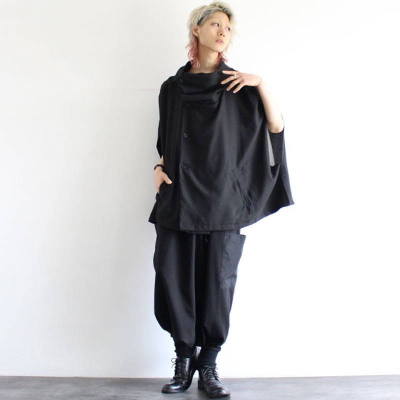 albino】 ケープ風アレンジネックノースリーブポンチョ