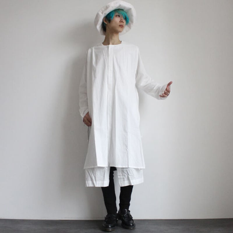 albino】 肩掛け付きコート風ノーカラーワンピースシャツ | albino