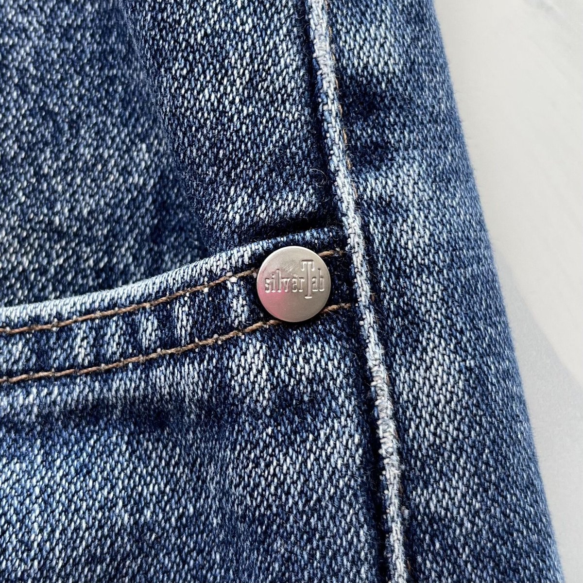 Levi's SILVER TAB/リーバイス シルバータブ strait&relaxed ジ Levi's SILVER TAB/リーバイス シルバータブ strait&relaxed ジ