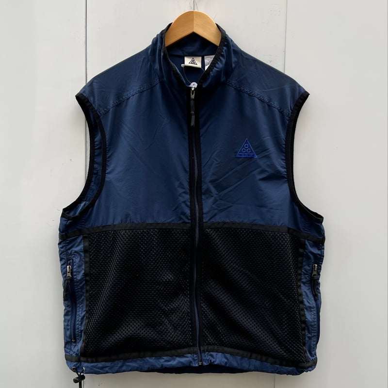 NIKE ACG/ナイキ エーシージー ナイロンベスト 90年代 (USED NIKE ACG/ナイキ エーシージー ナイロンベスト 90年代 (USED