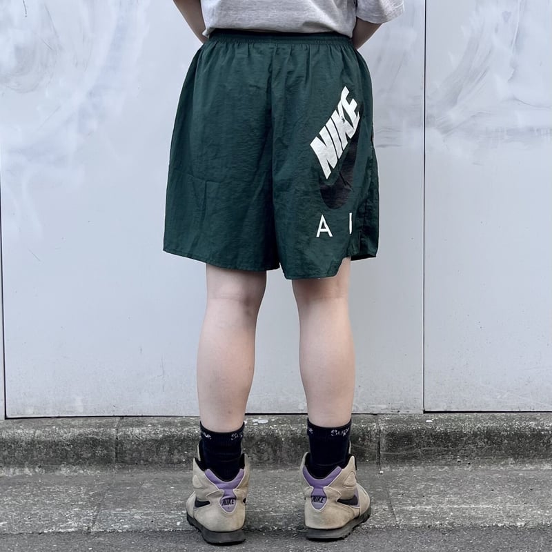 NIKE USC/ナイキ ノースカロライナ大学 ショーツ 90年代 (USED) fit=scale-down,w=1200