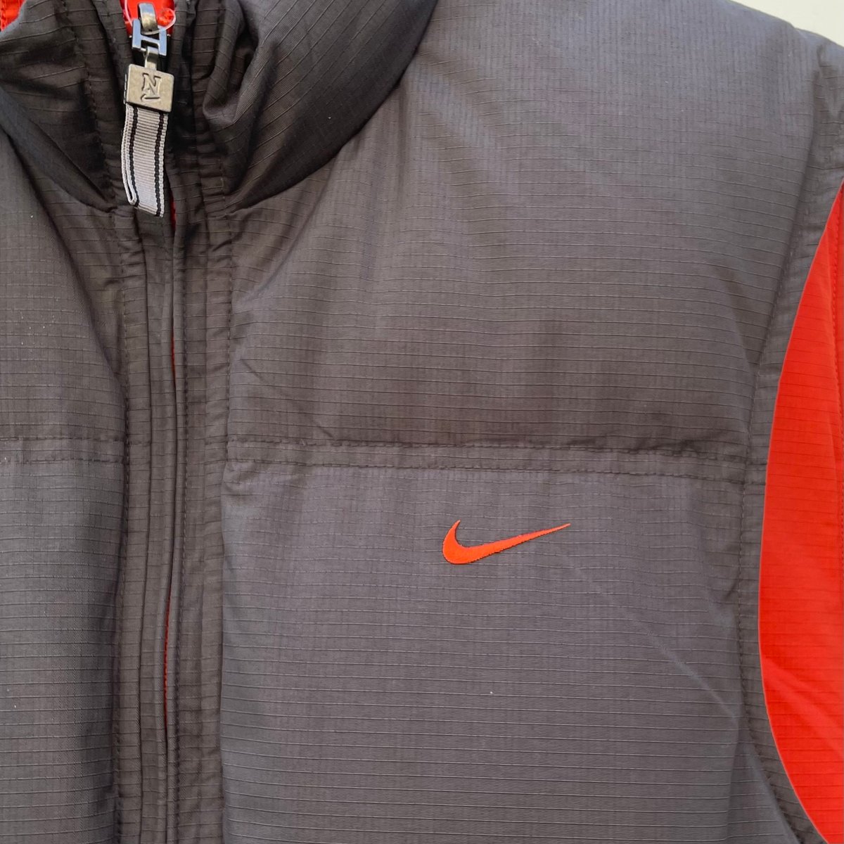 NIKE/ナイキ リバーシブル ダウンベスト 00年代 (USED NIKE/ナイキ リバーシブル ダウンベスト 00年代 (USED