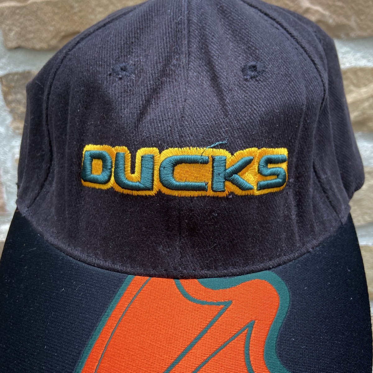 NIKE発祥の地 OREGON Ducks オレゴン大学 オール刺繍 キャップ Oregon Nike College Cap. Nike.com