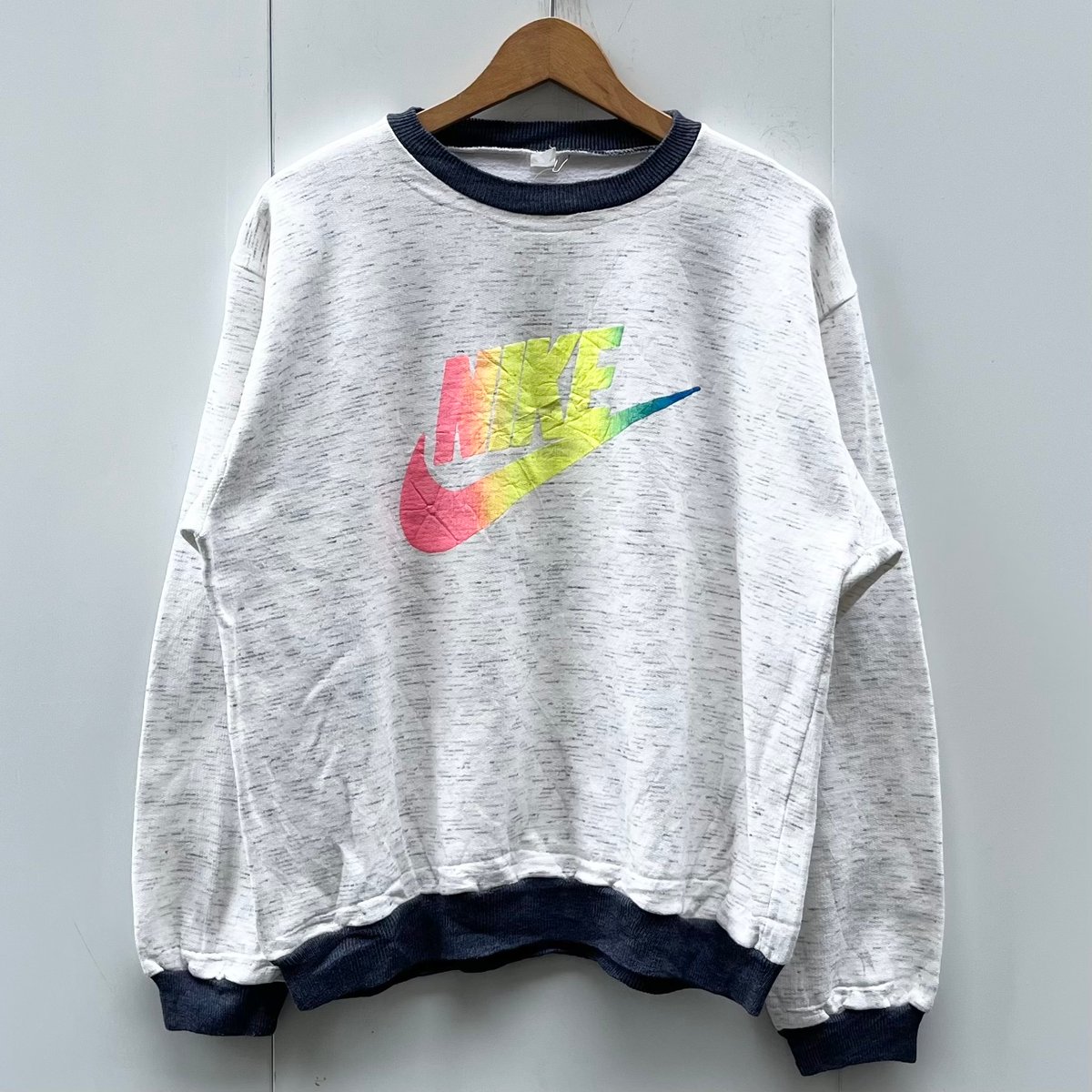 NIKEナイキ　フロントポケットゆったりスウェット　ビッグシルエット　ストリート NIKEナイキ フロントポケットゆったりスウェット ビッグ