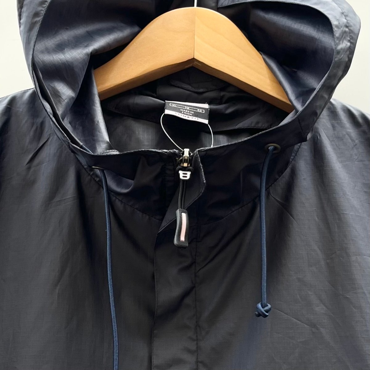 【新品未使用】Nike 半袖 ジップアップ ジャケット 黒・灰色 2XL 1952777841.jpg?1687752311