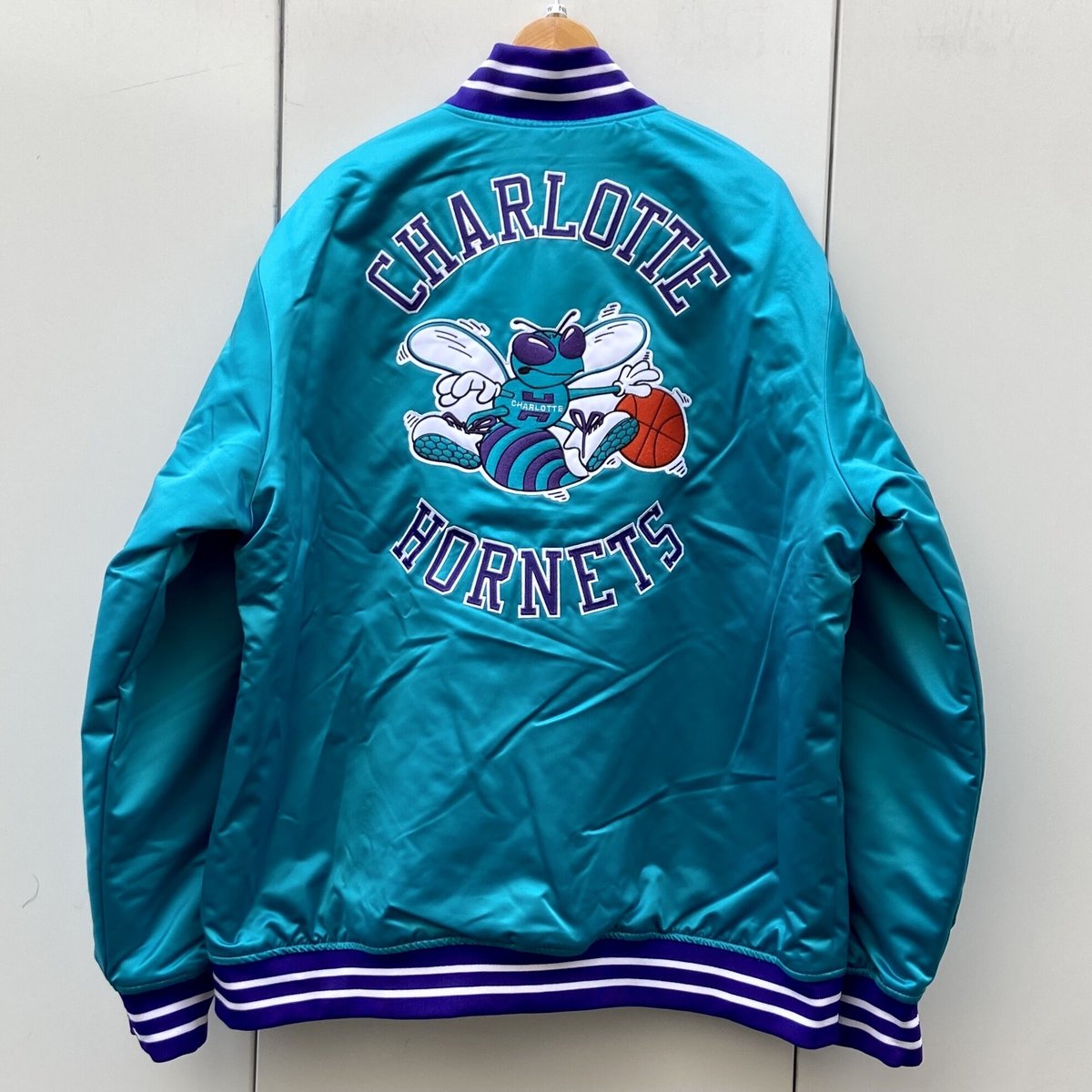 シャーロットホーネッツチームジャンパーXL シャーロットホーネッツ 革ジャン （MITCHELL &NESS NBA HORNETS