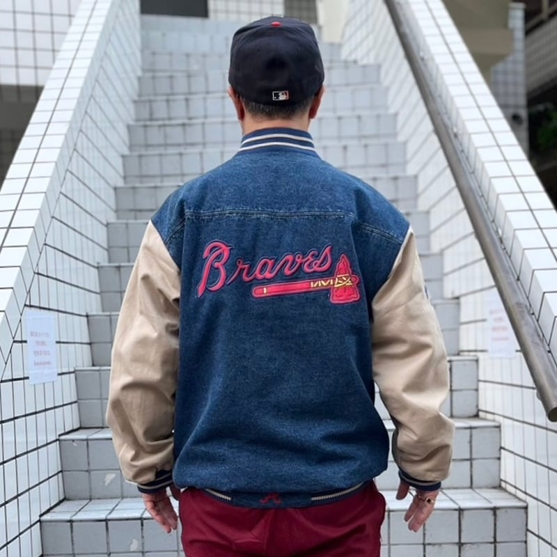 はじめ NFL アトランタファルコンズ フード付きジャンパー 古着 送料無料】USA古着 NFL アトランタ・ファルコンズ Tシャツ 刺繍