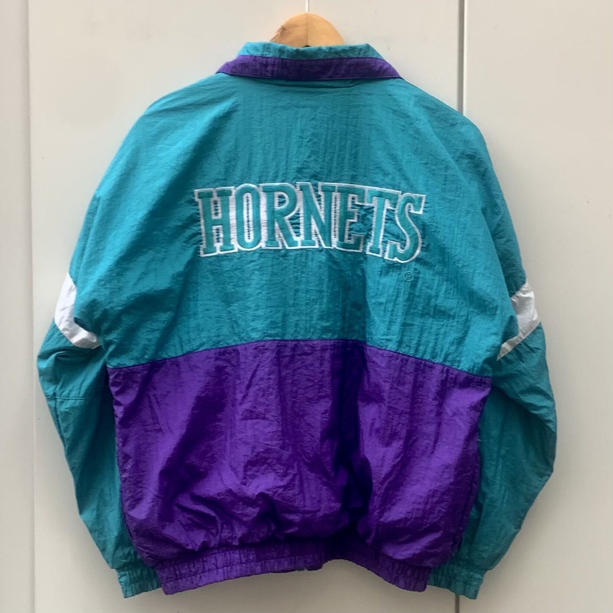 激レア】 90s NBA”ホーネッツ HORNETSナイロンジャケット