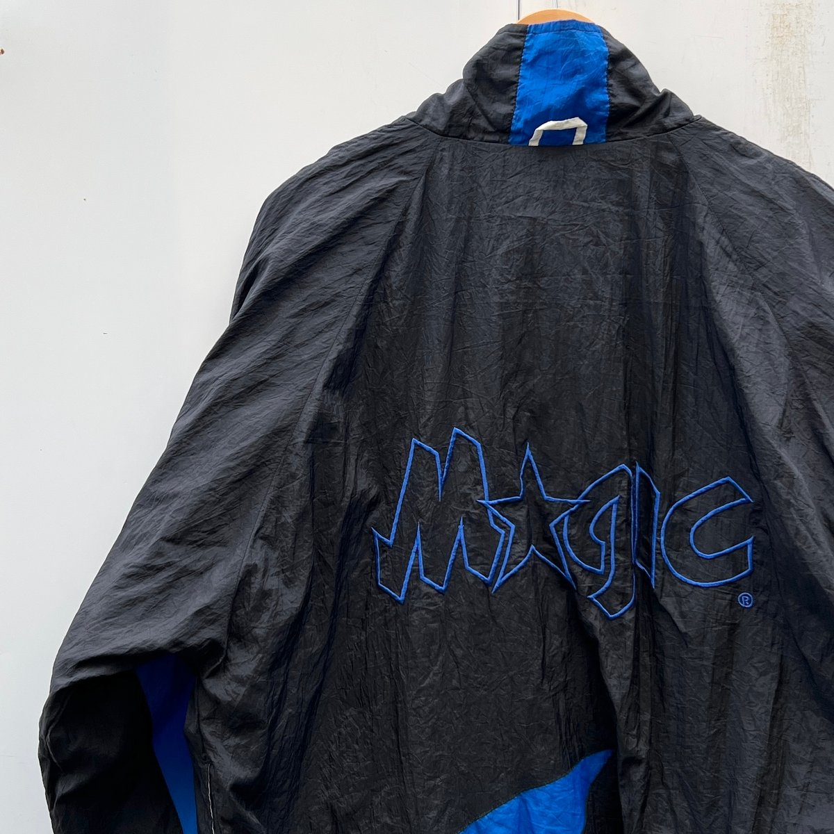 NBA MAGIC/オーランドマジック ビッグロゴ ナイロンジャケット NBA MAGIC/オーランドマジック ビッグロゴ ナイロンジャケット