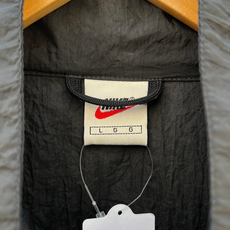 NIKE/ナイキ ウィンドブレーカージャケット 90年代 (USED NIKE/ナイキ ウィンドブレーカージャケット 90年代 (USED