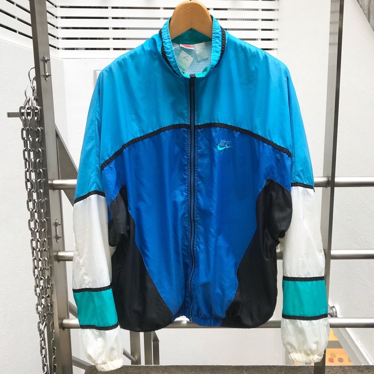 NIKE /ナイキ ウィンドブレーカージャケット 90年前後 銀タグ NIKE /ナイキ ウィンドブレーカージャケット 90年前後 銀タグ