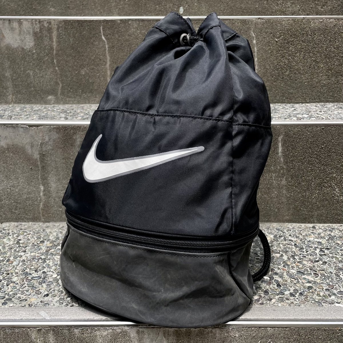 90s NIKE ナップサック 90s NIKE 銀タグ ナイロン ナップサック ブラック - メルカリ