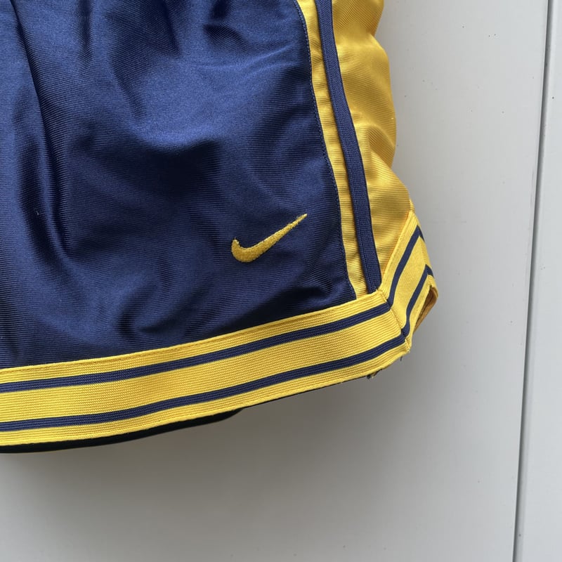 90's NIKE ロゴ刺繍裾元 太めシルエット M 黒艶 古着 バスケパンツ 90s 00s 古着 NIKE スウォッシュ ロゴ 刺繍 ナイロン パンツ M