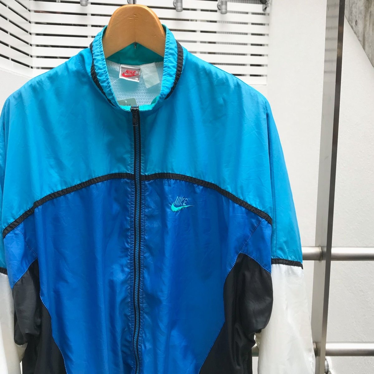 NIKE /ナイキ ウィンドブレーカージャケット 90年前後 銀タグ NIKE /ナイキ ウィンドブレーカージャケット 90年前後 銀タグ