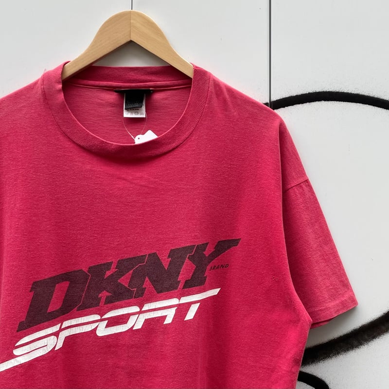 DKNY/ダナキャランニューヨーク ロゴTシャツ 90年代 Made in USA DKNY/ダナキャランニューヨーク ロゴTシャツ 90年代 Made in USA