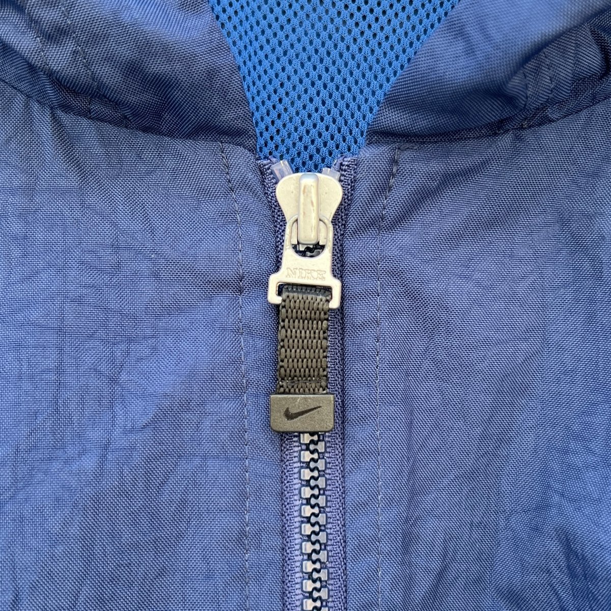 NIKE/ナイキ ハーフジップフードジャケット 90年代 (USED NIKE/ナイキ ハーフジップフードジャケット 90年代 (USED