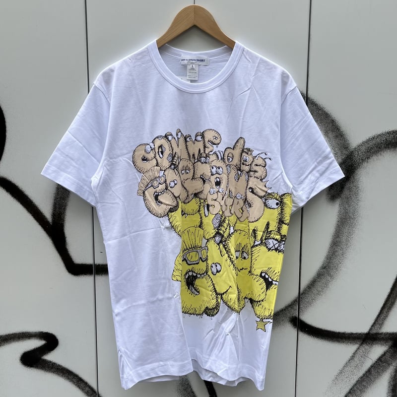 COMME des GARCOS SHIRT/コムデギャルソンシャツ KAWSコラボTシャツ