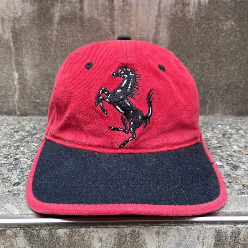 特価 激レア Ferrari キャップ ビンテージ レッド CAP 刺繍 フェラーリ