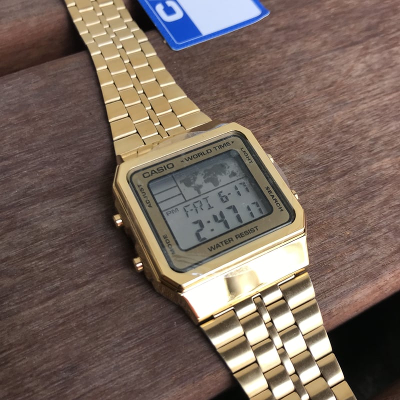 カシオ　デジタル腕時計　ゴールド　薄型　ワールドタイム機能　新品国内未発売モデル