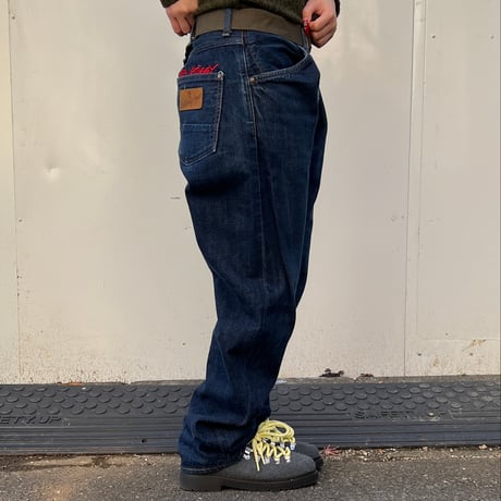 abathingape | STORES