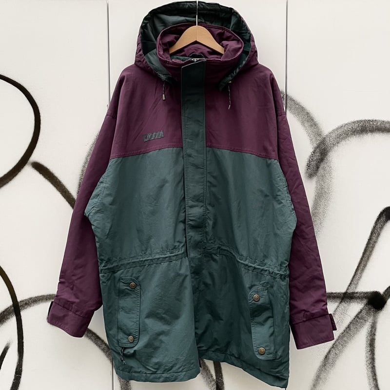 コロンビア　アウトドア　ナイロンジャケット中綿ビックロゴ刺繍ブルーXL19 90s Columbia Half-Zip Nylon Pullover 青黒エンジ M コロンビア