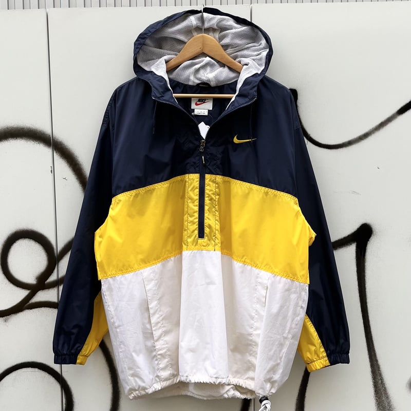 NIKE/ナイキ ハーフジップフードジャケット 90年代 (USED NIKE/ナイキ ハーフジップフードジャケット 90年代 (USED