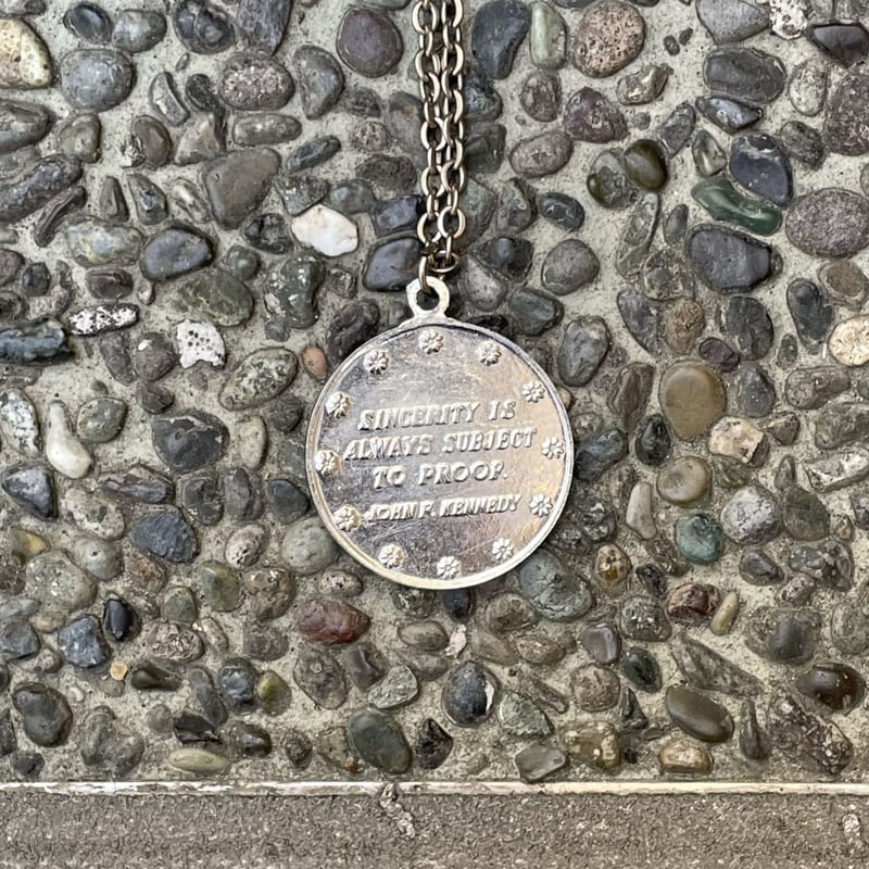 純銀 アート コイン 1オンス ピュアシルバー JFK ケネディアートバー JOHN F KENNEDY JFK PRESIDENTIAL 1 OZ 999 FINE SILVER ART BAR