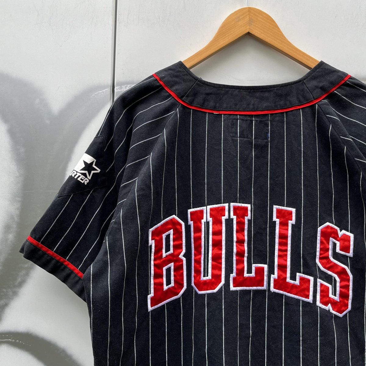 STARTER NBA BULLS/スターター シカゴブルズ ベースボールシャツ STARTER NBA BULLS/スターター シカゴブルズ ベースボールシャツ