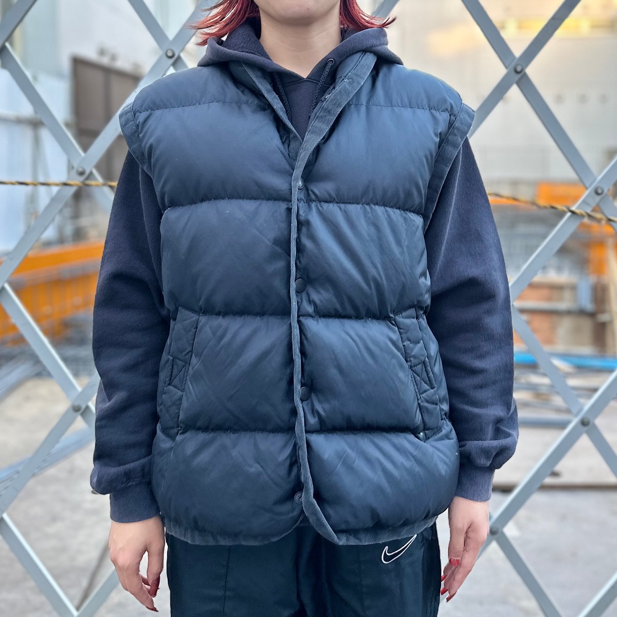 DKNY/ディーケイエヌワイ ダウンベスト 90年代 (USED DKNY/ディーケイエヌワイ ダウンベスト 90年代 (USED