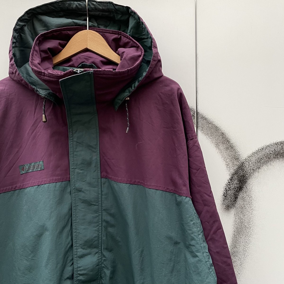 COLUMBIA SPORTS WEAR/コロンビアスポーツウエア 薄中綿ナイロン COLUMBIA SPORTS WEAR/コロンビアスポーツウエア 薄中綿ナイロン