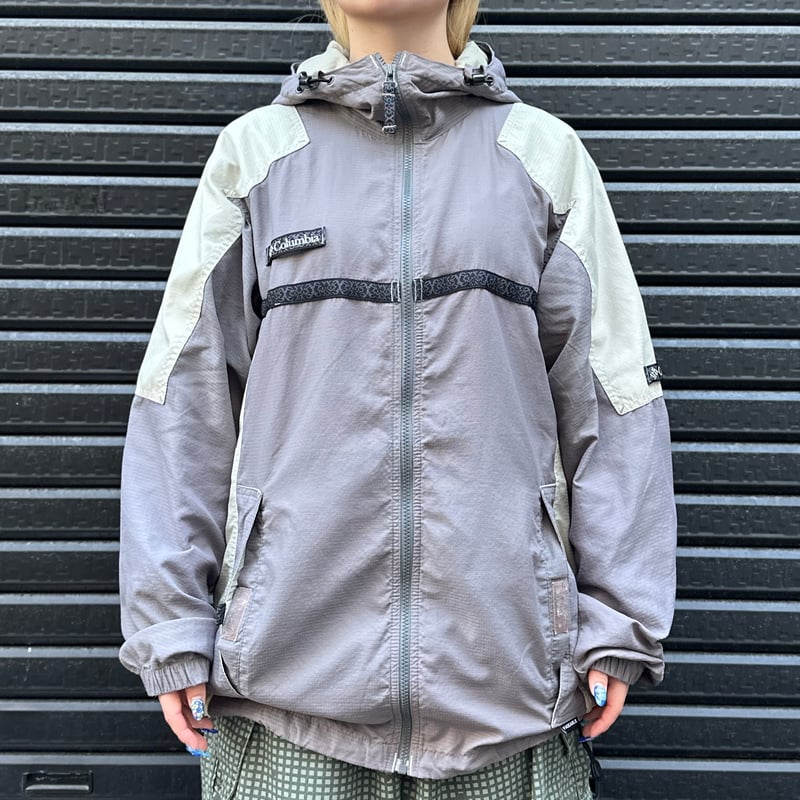 コロンビア*ナイロンジャケット*ウィンドブレーカー*PACKABLE （入手 