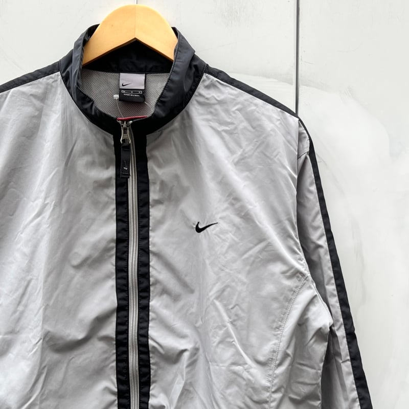 00s NIKE ナイロンジャケット2WAY グレー 00s NIKE ナイロンジャケット テック系 y2k ドローコード - メルカリ