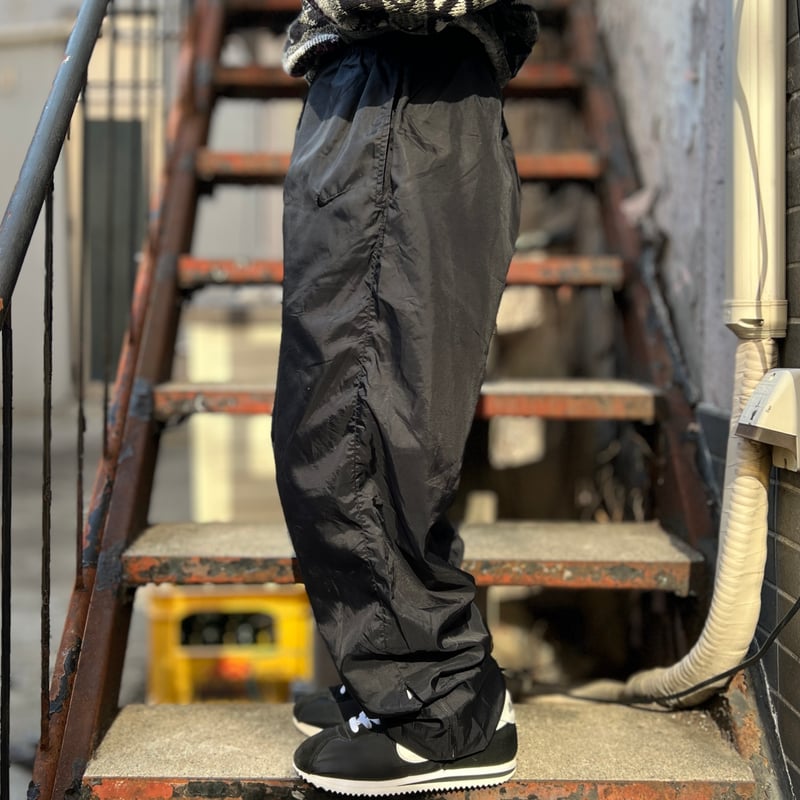 NIKE/ナイキ ナイロンパンツ 90年代 (USED) | chameleon wear h NIKE/ナイキ ナイロンパンツ 90年代 (USED) | chameleon wear h