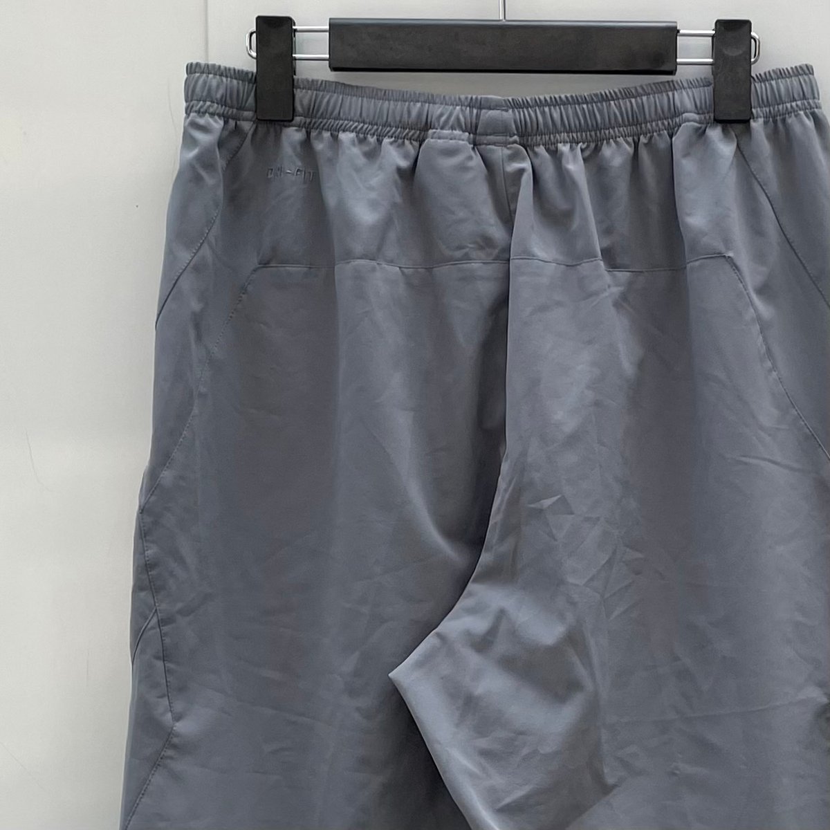 日本未発売　2011　Nike　 LIVESTRONG ショーツ　M 日本未発売 2011 Nike LIVESTRONG ショーツ M(Mサイズ)｜売買