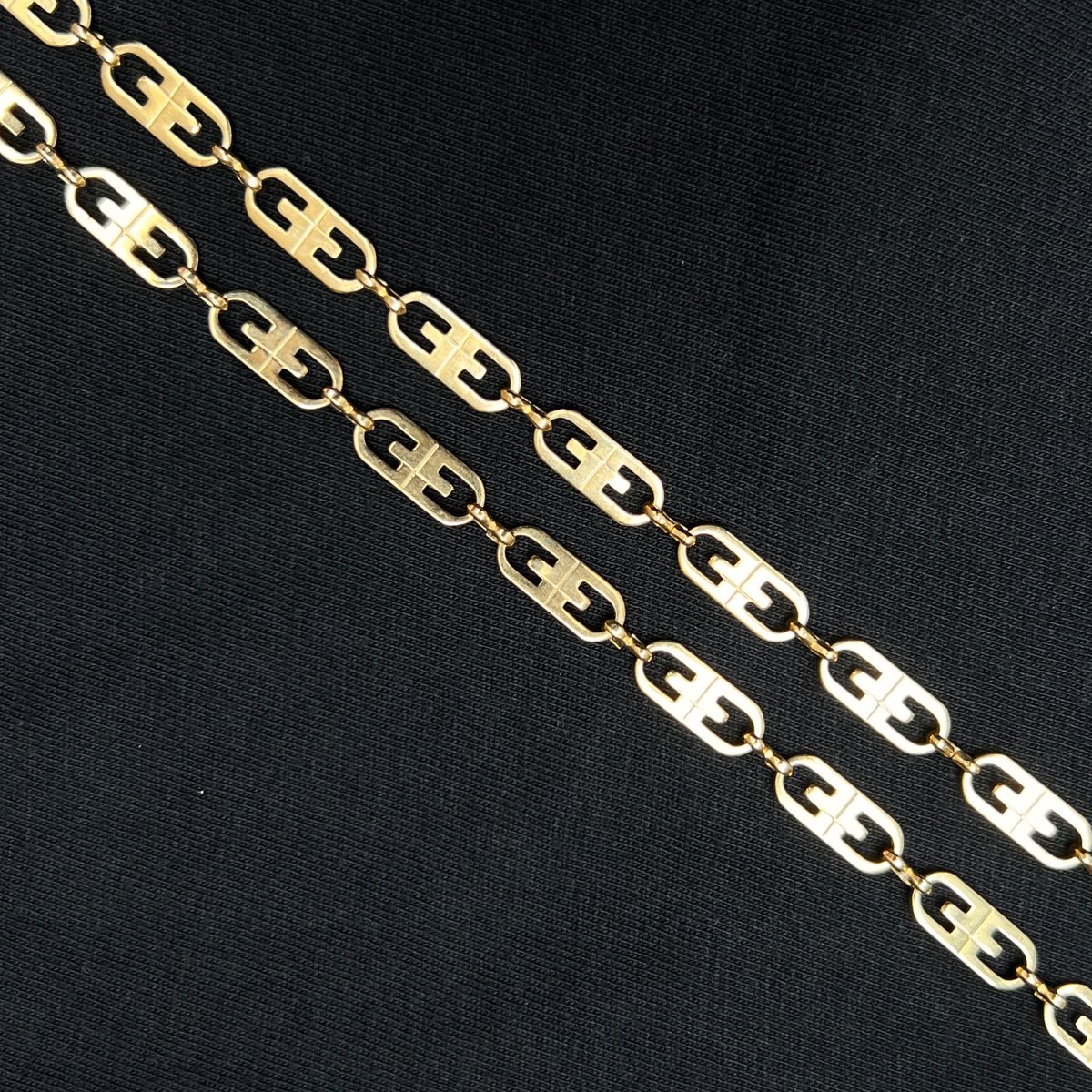 GIVENCHY/ジバンシィ ゴールドカラーネックレス&ブレスレット 80 GIVENCHY/ジバンシィ ゴールドカラーネックレス&ブレスレット 80