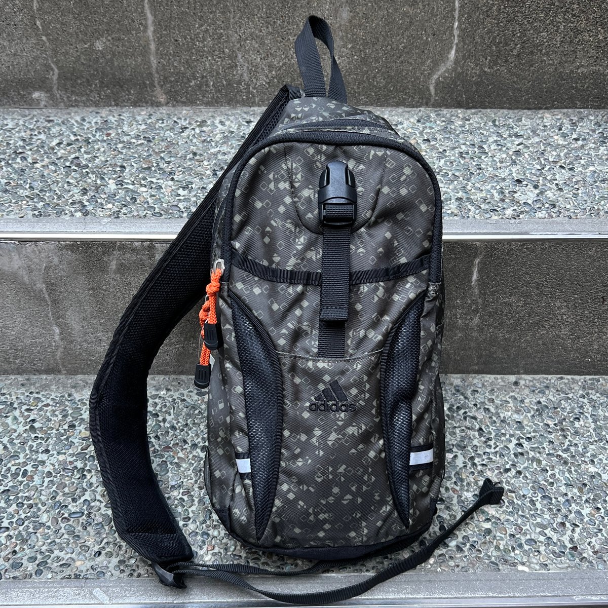 00s adidasワンショルダー 00's archive adidas one shoulder bag