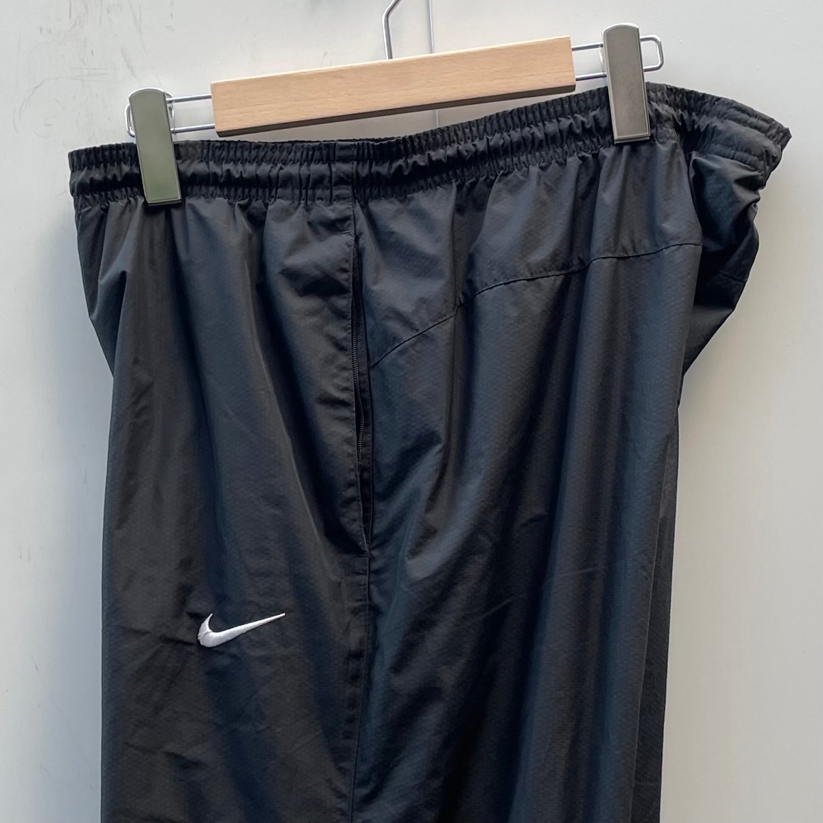 Nike Total90 ナイロンパンツ グレー 00s NIKE ナイロンパンツ グレー ワイド | KOUHUKU