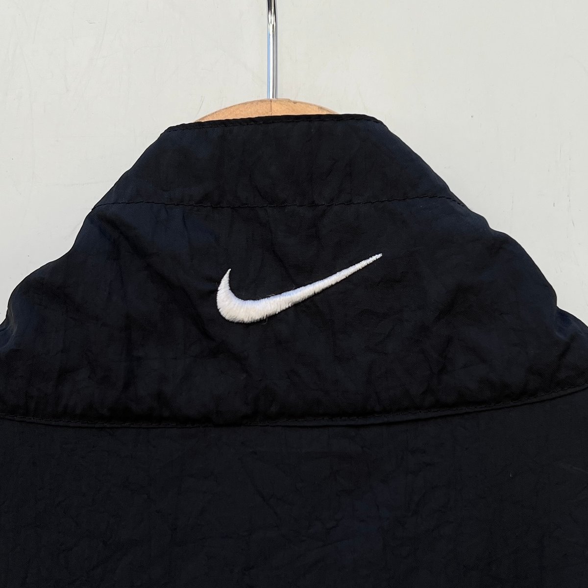 NIKE/ナイキ ウィンドブレーカージャケット 90年代 (USED NIKE/ナイキ ウィンドブレーカージャケット 90年代 (USED