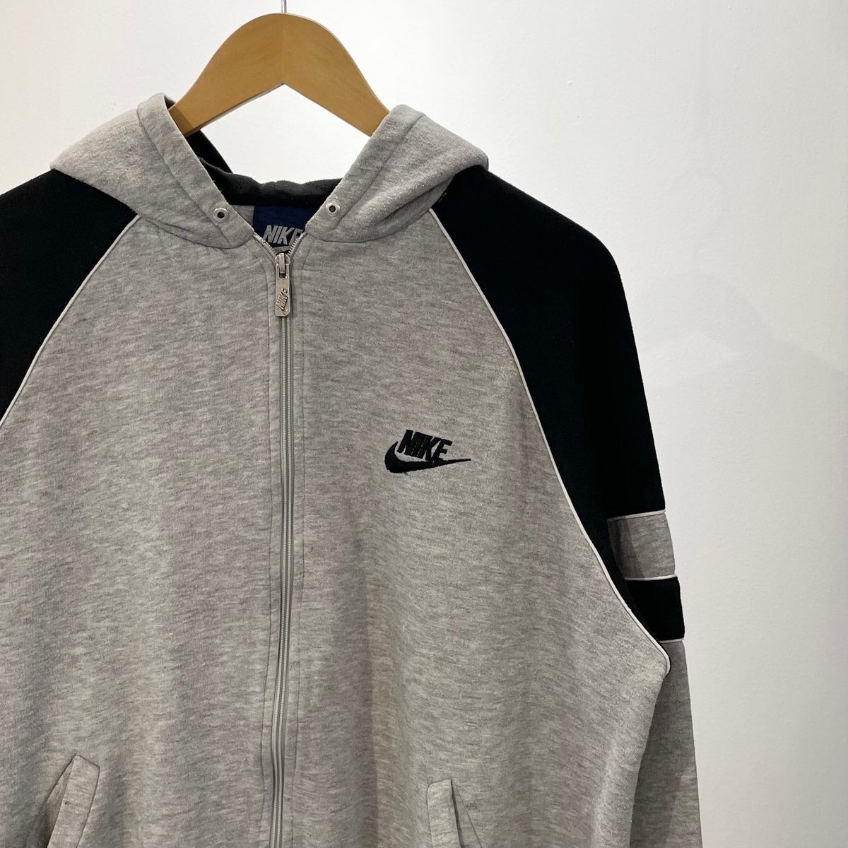 NIKE/ナイキ ジップフードスウェット 80年代 紺タグ (USED NIKE/ナイキ ジップフードスウェット 80年代 紺タグ (USED