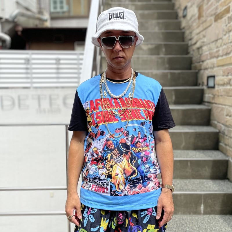 AFRICA BAMBAATAA/アフリカ バンバータ 総柄Tシャツ 00年代 Made In