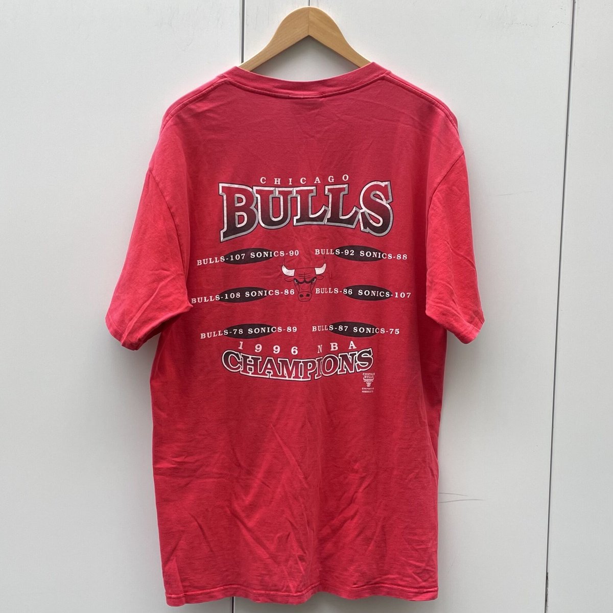 NBA BULLS/シカゴブルズ チャンピオンTシャツ 96年 (USED) | chamel...