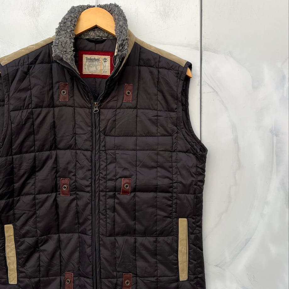 65def98c1886eb0049c131f7