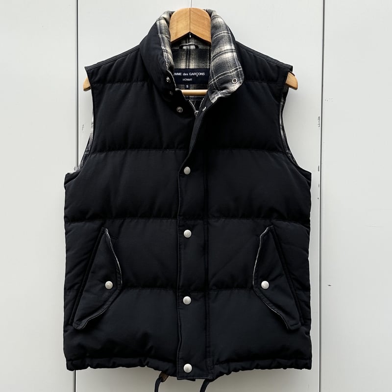 COMME des GARCONS HOMME/コムデギャルソン オム ダウンベスト 2011 COMME des GARCONS HOMME/コムデギャルソン オム ダウンベスト 2011