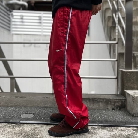 超美品　ナイキ　ラインパンツ　ナイロンパンツ　シャカパン　カーキ　深緑 超美品 ナイキ ラインパンツ ナイロンパンツ シャカパン カーキ
