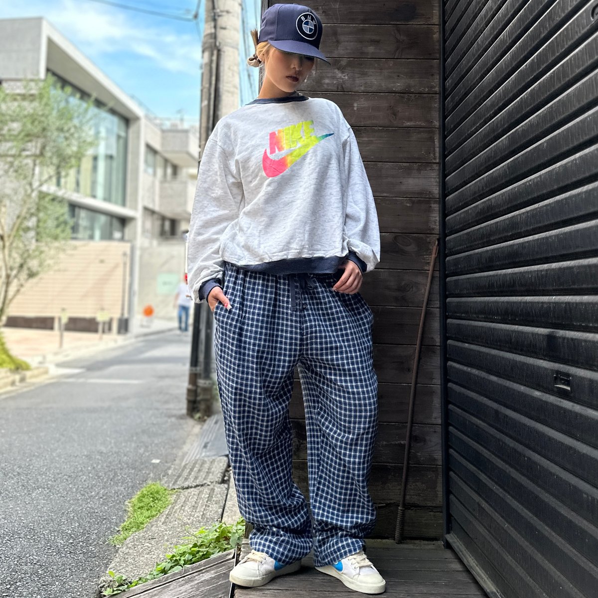 三枚まとめ売りNIKEナイキ　ビッグロゴスウェット　M 90s刺繍古着希少レア レア90s《NIKE ナイキ》刺繍スウェットトレーナー/ネイビー