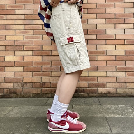 アバクロンビーフィッチ | STORES