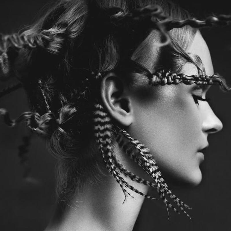 Anni Jurgenson/アンニ・ユルゲンソン - フェザーイヤーカフ 