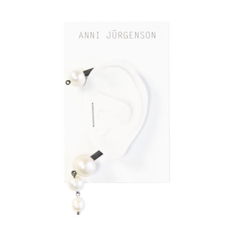Anni Jurgenson/アンニ・ユルゲンソン - イヤーカフ (3パールドロップ)