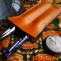 イタリアンレザー・革新のプエブロ・名刺入れ（コニャック） | 時を