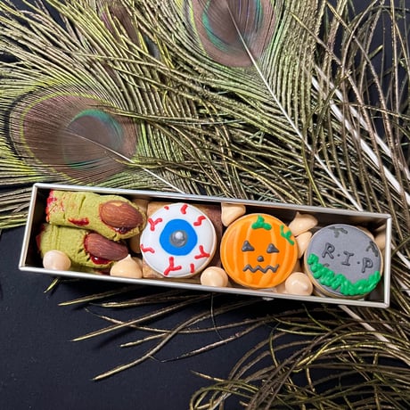 がっこうぐらし！ ハロウィン缶ケース ハロウィン ミニスクエア缶（グリーン） | 株式会社エウレカ